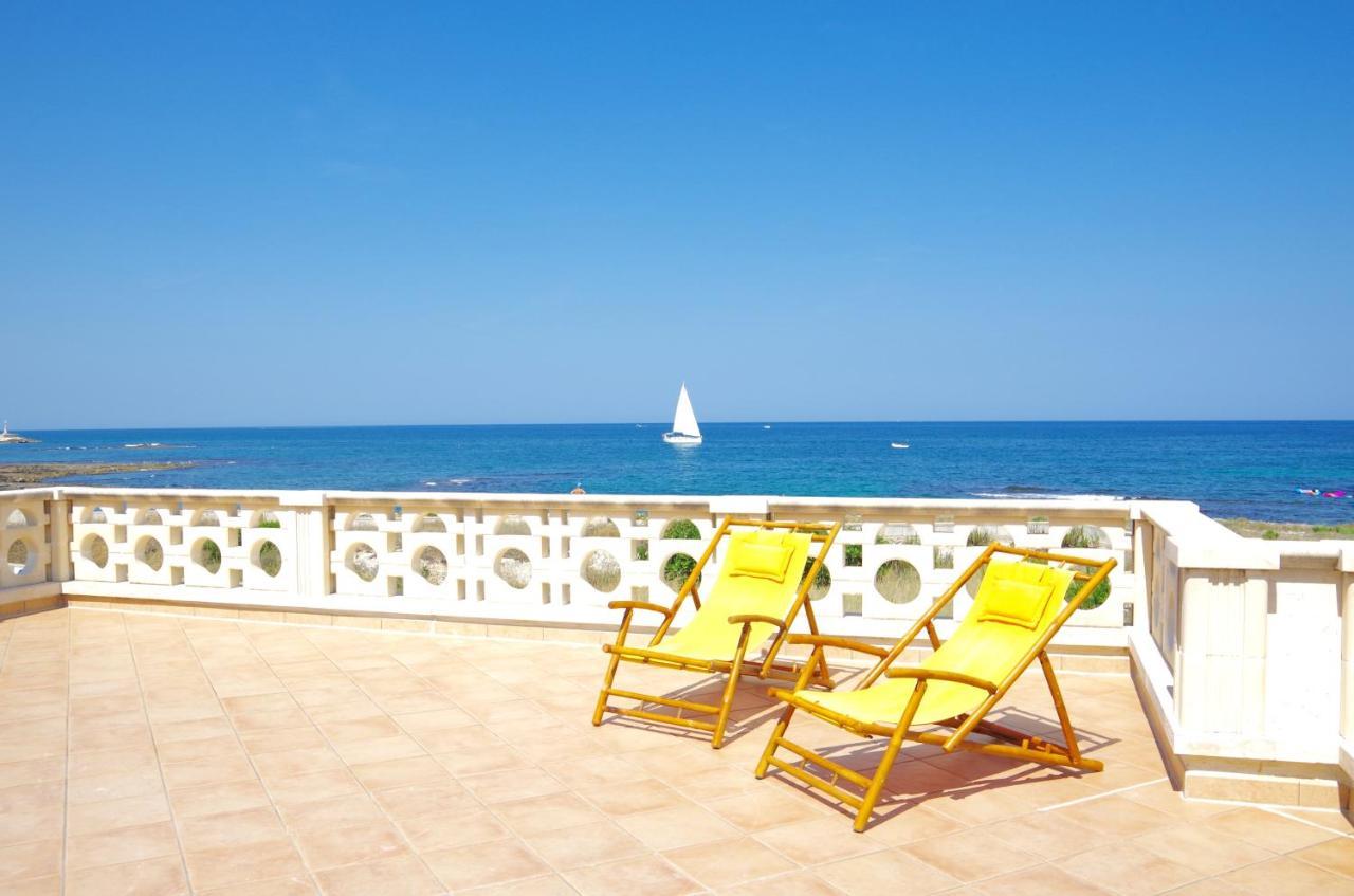 דירות וילאנובה די אוסטוני Terrazza Sul Mare מראה חיצוני תמונה