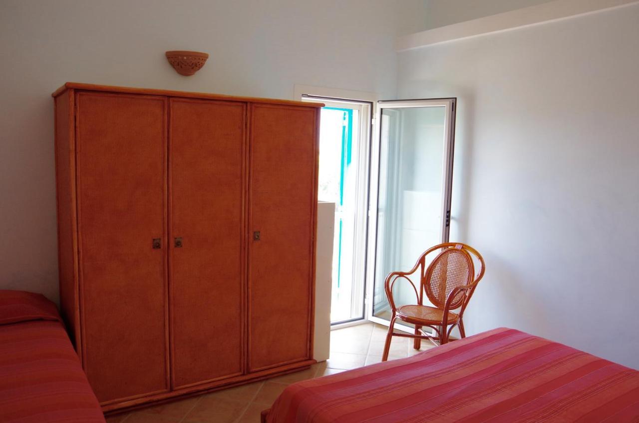 דירות וילאנובה די אוסטוני Terrazza Sul Mare מראה חיצוני תמונה